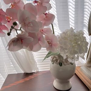 Shabby Chic Rosette Vase